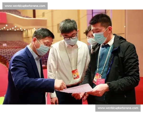 致敬幕后英雄,总决赛工作人员辛勤付出!